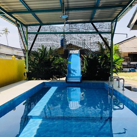 Homestay Tok Abah Dalam Rhu Pasir Puteh Exterior foto
